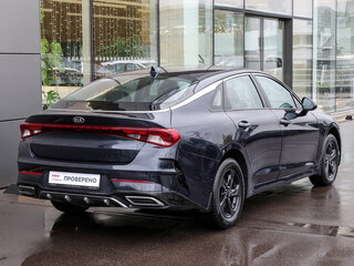 2021 Kia K5 III, синий, 1850000 рублей, вид 5