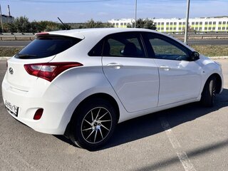 2016 Hyundai i30 II Рестайлинг, белый, 1200000 рублей, вид 4
