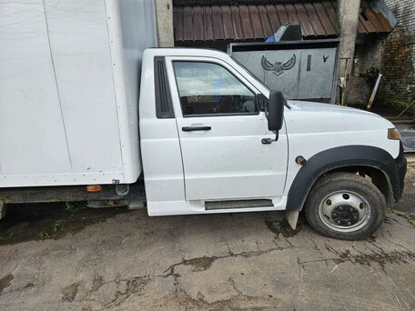 2023 УАЗ Профи, белый, 930000 рублей, вид 2