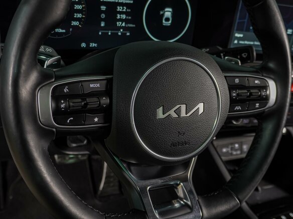 2024 Kia K5 III Рестайлинг, белый, 4509000 рублей - вид 23