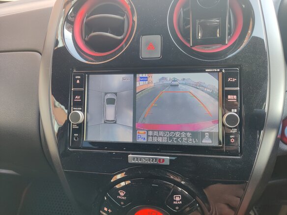 2018 Nissan Note Nismo e-Power II Рестайлинг, красный, 1500000 рублей - вид 2