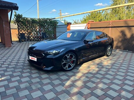 2019 Kia Stinger I, чёрный, 2750000 рублей, вид 1