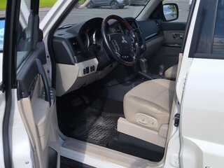 2019 Mitsubishi Pajero IV Рестайлинг 2, белый, 3300000 рублей, вид 5