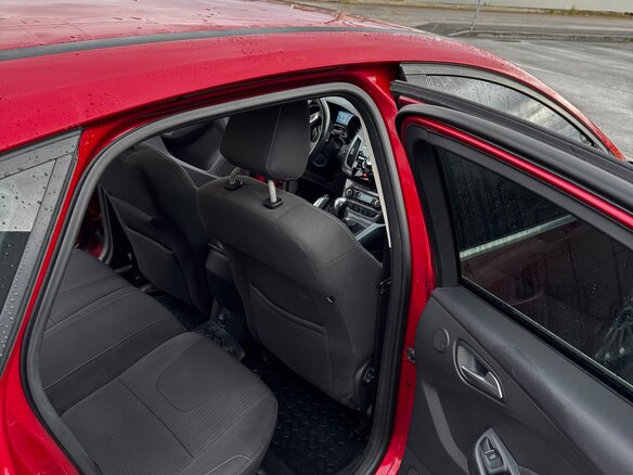 2011 Ford Focus III, пурпурный, 889000 рублей - вид 13