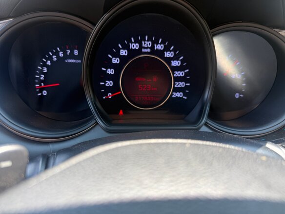 2016 Kia Ceed II Рестайлинг, коричневый, 1000000 рублей - вид 8