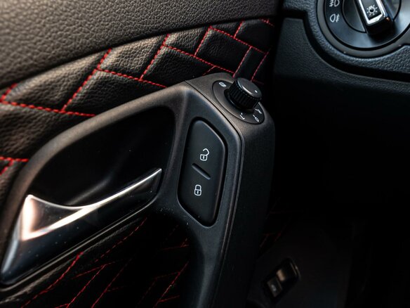 2017 Volkswagen Polo V Рестайлинг, чёрный - вид 17