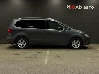 2013 Volkswagen Sharan II, серый, 1475000 рублей, вид 4