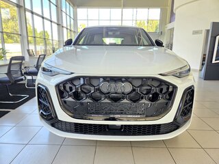 2025 Audi Q5 Sportback TFSI quattro S tronic II (GU), белый, 8790000 рублей, вид 2