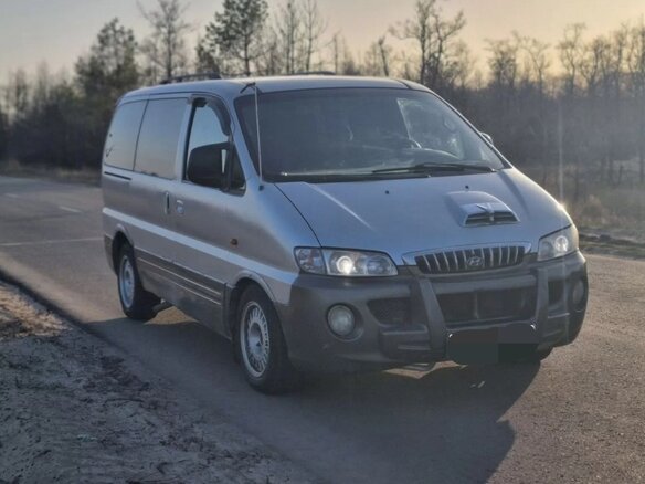 2002 Hyundai Starex I Рестайлинг, серый
