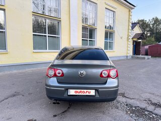 2005 Volkswagen Passat B6, серый, 380000 рублей, вид 5