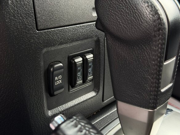 2014 Mitsubishi Pajero IV Рестайлинг 1, чёрный - вид 23