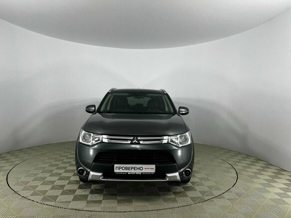 2014 Mitsubishi Outlander III Рестайлинг, серый, 1550000 рублей - вид 1