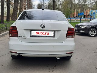2020 Volkswagen Polo V Рестайлинг, белый, 780000 рублей, вид 2
