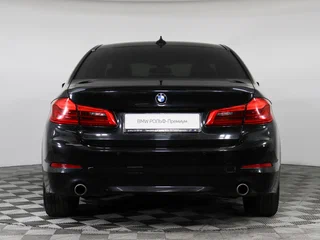 2019 BMW 5 серии 520d xDrive VII (G30/G31/G38), чёрный, 2690000 рублей, вид 4