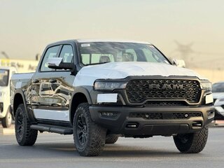 2025 Ram 1500 Crew Cab V Рестайлинг, чёрный, 10800000 рублей, вид 3