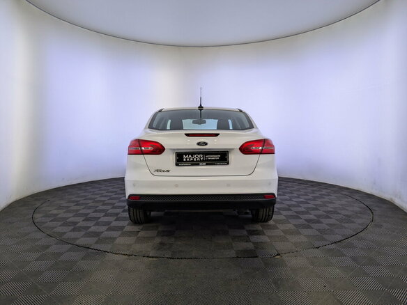 2017 Ford Focus III Рестайлинг, белый, 1550000 рублей - вид 5