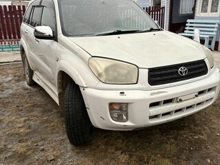 2000 Toyota RAV4 II (XA20), белый, 720000 рублей, вид 2