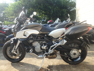 MV Agusta Stradale 800