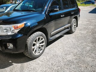 2013 Toyota Land Cruiser 200 Series Рестайлинг 1, чёрный, 4800000 рублей, вид 1