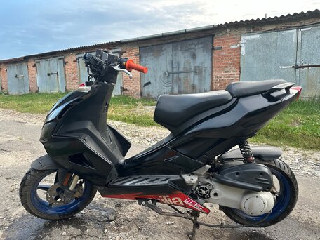 2009 Aprilia SR 50, чёрный, 200000 рублей, вид 4