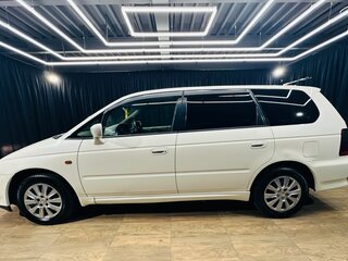 2001 Honda Odyssey II Рестайлинг, белый, 649999 рублей, вид 3