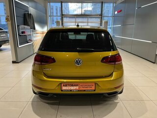 2018 Volkswagen Golf VII Рестайлинг, жёлтый, 1599000 рублей, вид 5