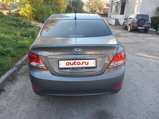 2011 Hyundai Solaris I, серый, 650000 рублей, вид 2