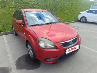 2009 Kia Rio II Рестайлинг, красный, 400000 рублей, вид 4