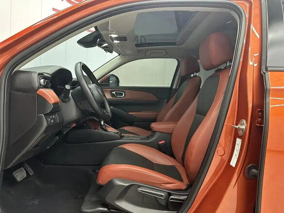 2023 Honda Vezel II, оранжевый, 1860000 рублей - вид 13