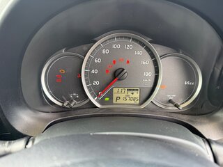 2013 Toyota Vitz III (XP130), серый, 515000 рублей, вид 2
