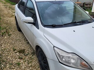 2011 Ford Focus II Рестайлинг, белый, 350000 рублей, вид 1