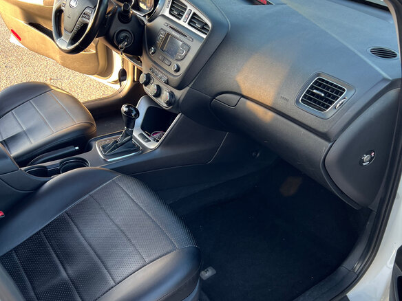 2014 Kia Ceed II, белый, 1100000 рублей - вид 13