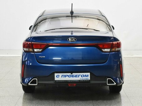 2021 Kia Rio IV Рестайлинг, синий, 1520000 рублей, вид 3