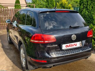 2010 Volkswagen Touareg II, чёрный, 1600000 рублей, вид 3