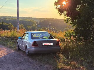 1997 Mercedes-Benz C-Класс 180 I (W202), серебристый, 190000 рублей, вид 5