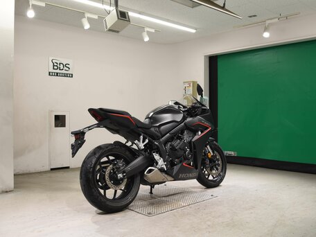 2025 Honda CBR 650R, чёрный, 1123878 рублей, вид 5