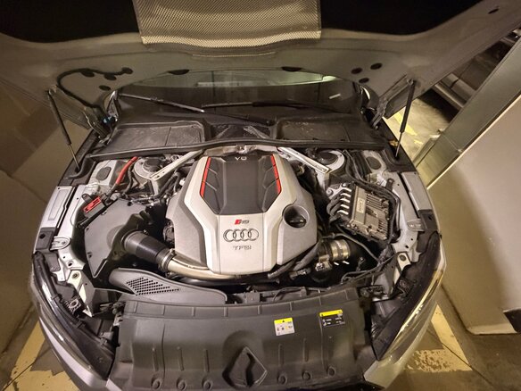 2019 Audi RS 5 II (F5), серебристый, 5400000 рублей - вид 17