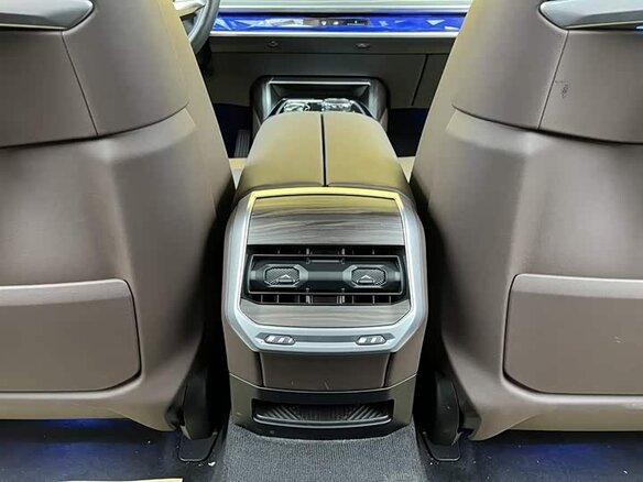 2024 BMW 7 серии 760i xDrive VII (G70), чёрный, 11150018 рублей - вид 18