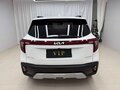 2023 Kia Seltos I, белый, 1860000 рублей - вид 2