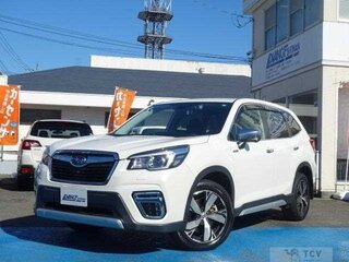 2020 Subaru Forester MHEV V, белый, 2150000 рублей, вид 3
