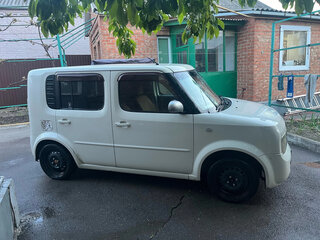 2004 Nissan Cube II (Z11), белый, 450000 рублей, вид 2