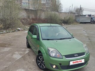 2008 Ford Fiesta Mk5, зелёный, 345000 рублей, вид 1