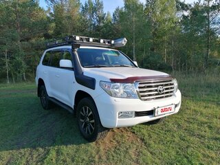 2008 Toyota Land Cruiser 200 Series, белый, 5700000 рублей, вид 1