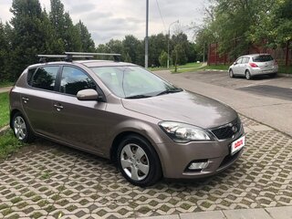 2011 Kia Ceed I Рестайлинг, бежевый, 750000 рублей, вид 5