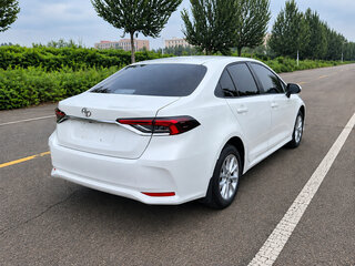 2022 Toyota Corolla XII (E210), белый, 1560000 рублей, вид 4