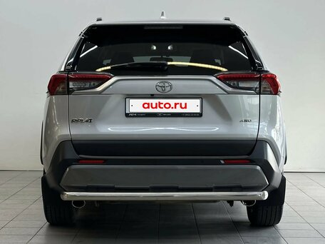 2020 Toyota RAV4 V (XA50), серебристый, 3150000 рублей, вид 5