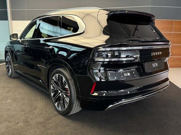 2026 Zeekr 8X 70 kWh, чёрный, 12500000 рублей - вид 2