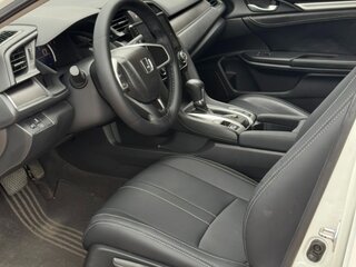 2018 Honda Civic X, белый, 1090000 рублей, вид 4