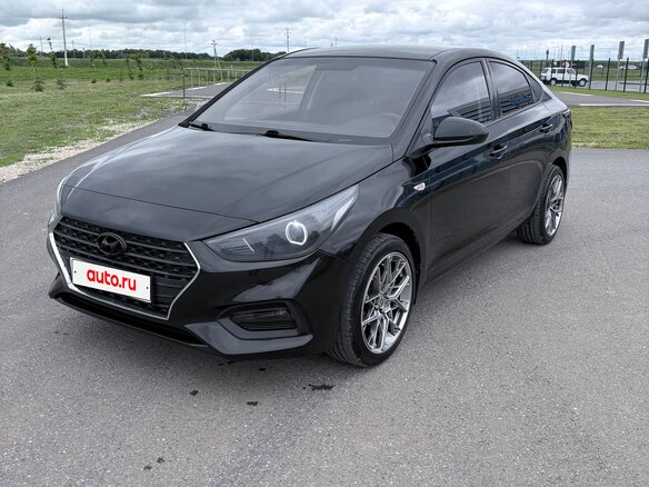 2019 Hyundai Solaris II, чёрный, 950000 рублей