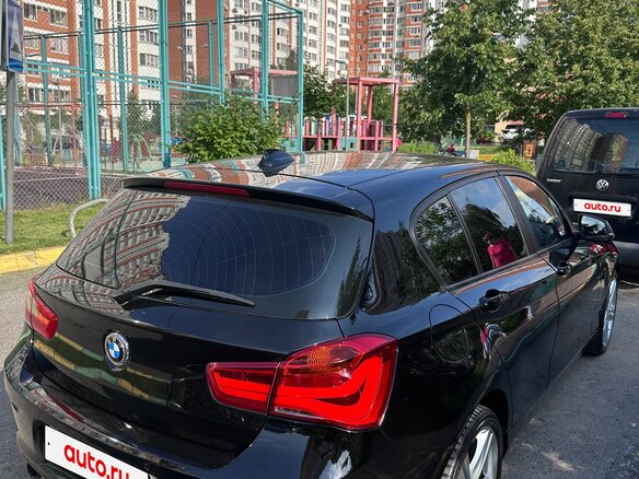 2016 BMW 1 серии 118i II (F20/F21) Рестайлинг, чёрный, 1430000 рублей - вид 5